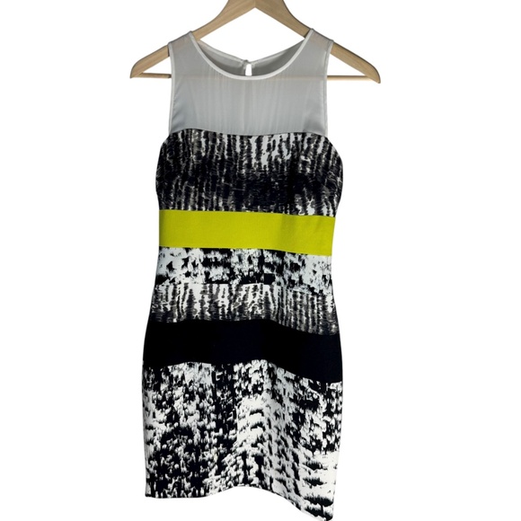 BCBG Max Azria Tara Printed Color Block Print Black/White/Green Dress Sz 4 - Picture 4 of 9